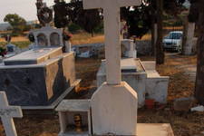 DEMETRIOS ATH. PROTOPSALTIS
42 years-old
DIED IN SYDNEY AUSTRALIA 2-5-1947
MARIETA ATH PROTOPSALTI
87 YEARS  DIED 1956
MARIA G PRINEA
  74 YEARS DIED 1957

I think the nickname was Marangos.
Related with Prineas (Sarafi.)
