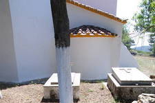 Unknown tomb. If anyone has any information, please comment below. Agios Theothoros Cemetery