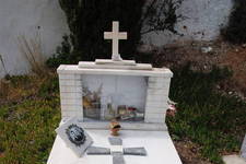 NIKOLAOS D. LOURANTOS 1899--1971
 <b>Nikolaos, was from Kallisperianika and the family nickname was 
