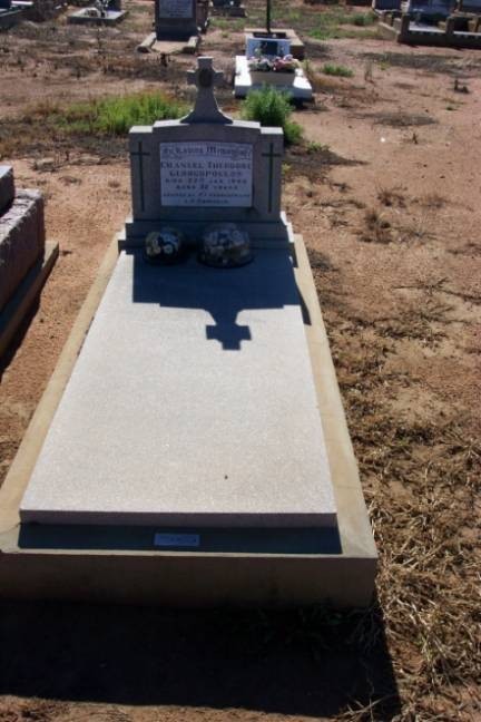 Emmanual Theodore Georgopoulos. Manual Poulos. Gravesite. Gilgandra Cemetery. 