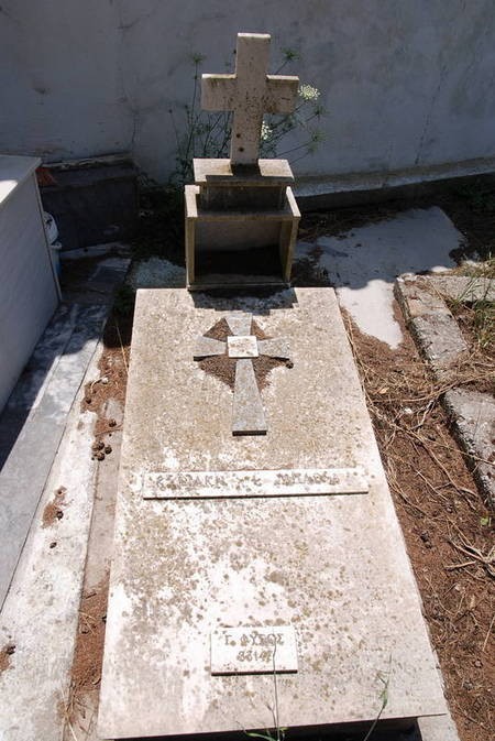 Kyriaki I. Bavea grave, Potamos (1 of 2) 