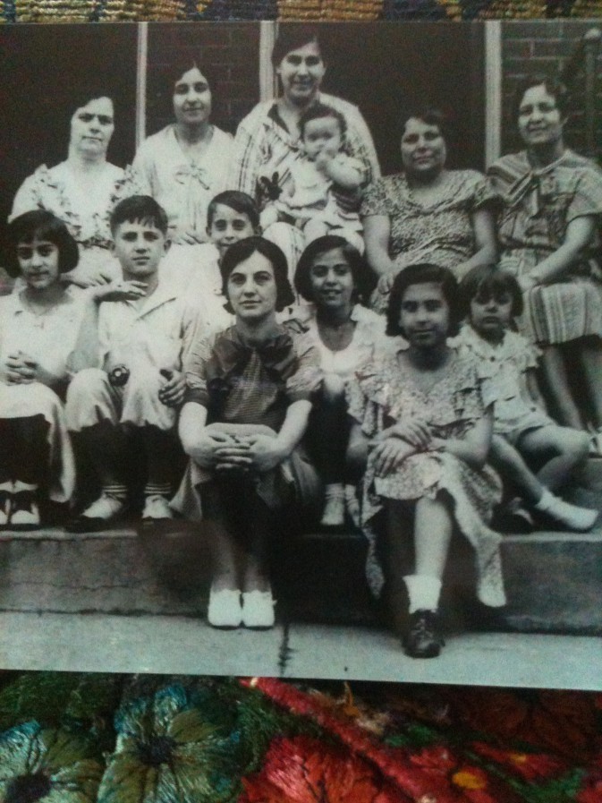 Great-grandmother Sophia Kontoleon with her four children and other Greek friends in St. Louis, Missouri 