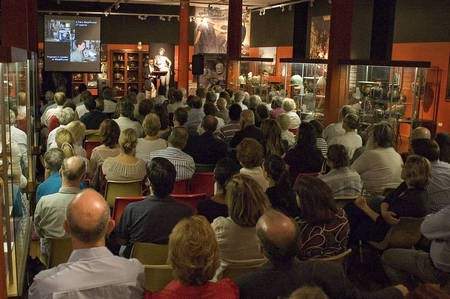 Professor Robert Hannah, lecturing to a packed audience - Hannah packed house