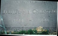 Headstone of Yanoula Koulentianos Chlentzos, Los Angeles, California USA 