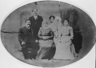 Tambakis Family Portrait 1906 