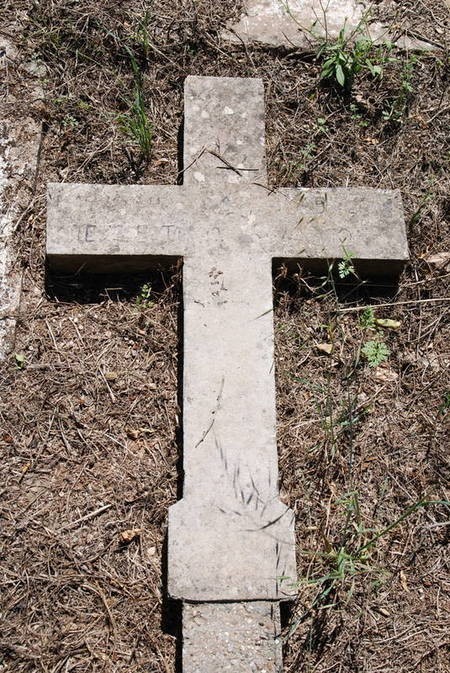 Unknown tomb, Agios Theothoros Cemetery 