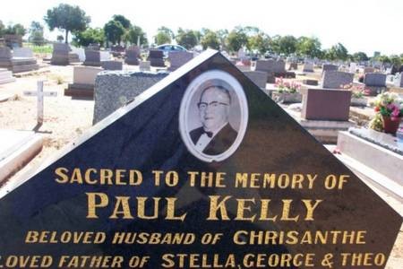 Paul Kelly, Gilgandra. - Gilgandra Paul Kellys upper headstoneSMALL