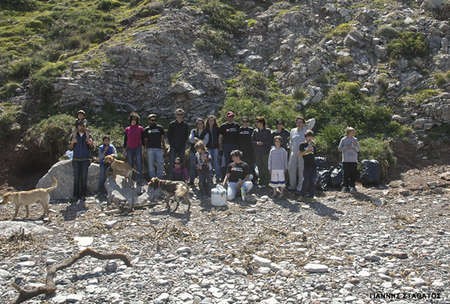Kytherian Initiative's beach cleanup - Cleaning Fyri Ammos 3sA