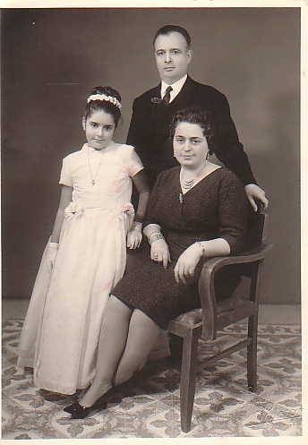 Petroheilos Nikos,Nina, and Eirini 