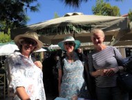 Daughters and sister of the eminent archaeologist, George Huxley 