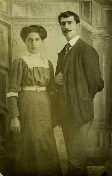 Aretee and Dimitrios Sophios; parents of the photographer Manolis Sophios 