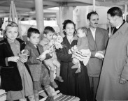 Department of Immigration photograph of the 5 000th Greek migrant in 1955. 