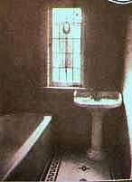 Corones Hotel Charleville, refurbished bathrooms (1992) as per original 
