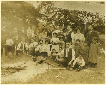 Chlentzos - Alfieris family Easter Picnic 1914 