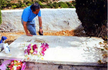 Sept 2008. (5) Toki Koizumi, the grandson of Lafcadio Hearn visits Kythera to pay homage to his grandparents. - Hearn001