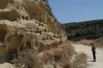 Early Helladic site at Pyreatides 