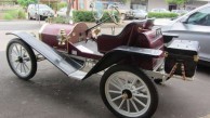 One of the antique cars that made the journey to Bingara 