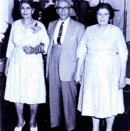Irene Katsoolis, Peter Aroney & Esther Flaskas. 