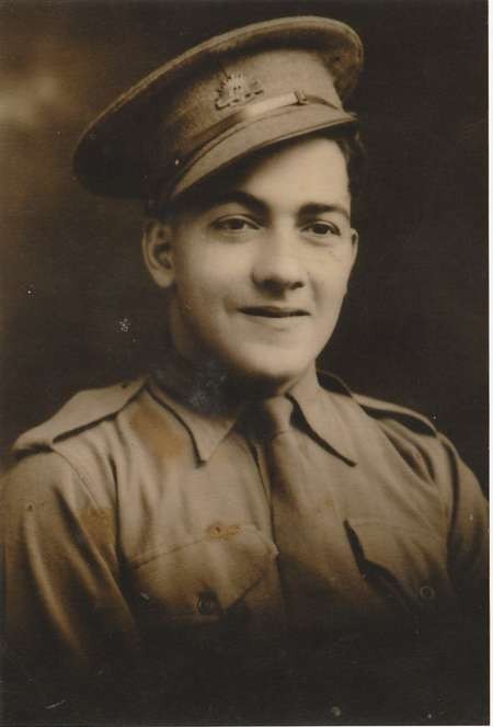 Emanuel Casimatis, in Australian army uniform 