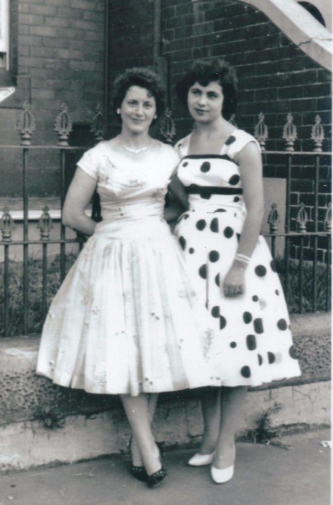 Anna & Liana 1956